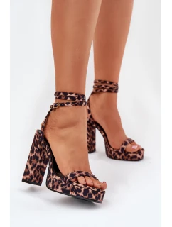 Dámské sandály na podpatku s páskem model 21696044 - Boto