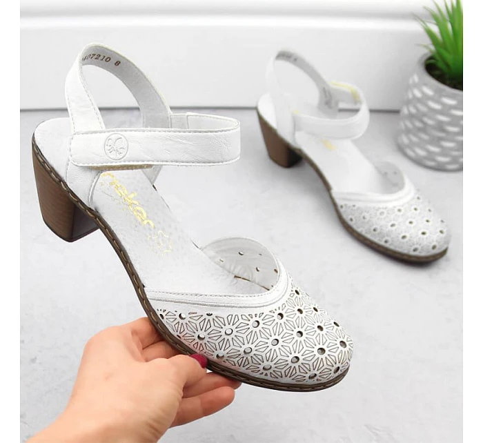 Kožené pohodlné sandály W model 22066508 white - Rieker
