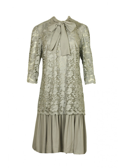 Dámské krajkované šaty s vázačkou a volánem - 0220M18 Glam
