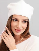 Dámská klasická hladká vlněná čepice beanie K420 bílá