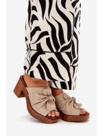 Dámské Pantofle Na Podpatku Z Eko Kůže Béžové model 21686881 - Boto Dámské Pantofle Na Podpatku Z Eko Kůže Béžové model 21686881 - Boto