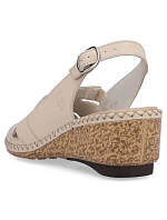 Kožené pohodlné sandály Rieker W RKR682 beige