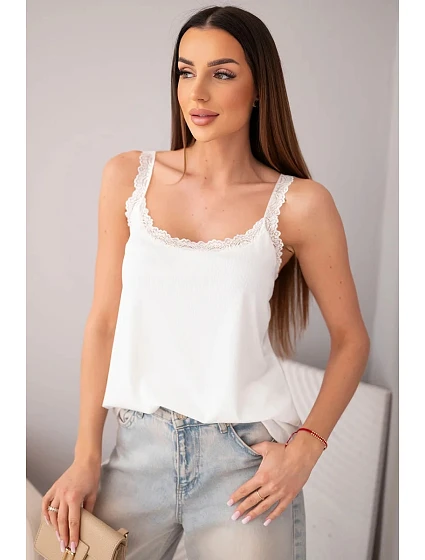 Dámská halenka na ramínkách s krajkovým model 22040208 bílá - K-Fashion Dámská halenka na ramínkách s krajkovým model 22040208 bílá - K-Fashion