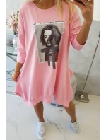 Šaty s potiskem a rozšířeným spodním dílem světle růžové Šaty s potiskem a rozšířeným spodním dílem světle růžové