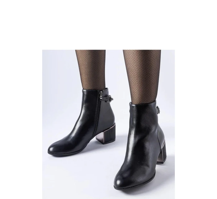 Boty na podpatku model 206491 Solea Boty na podpatku model 206491 Solea