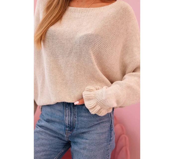 Dámský svetr z model 21232373 s nařasenými rukávy a výřezem na zádech béžový - K-Fashion