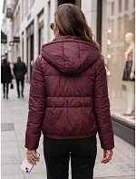 Kurtka damska pikowana z kapturem bordowa model 22341085 - FashionStreet Kurtka damska pikowana z kapturem bordowa model 22341085 - FashionStreet