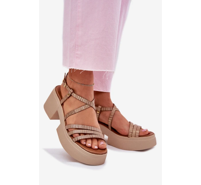 Dámské kožené sandály model 21701942 zlaté - Maciejka Dámské kožené sandály model 21701942 zlaté - Maciejka