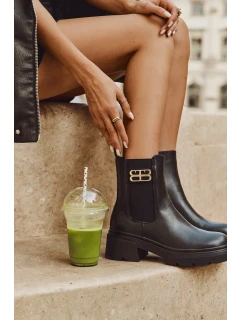 Dámské kotníkové boty se zlatým detailem zateplené černé model 21710118 - Boto