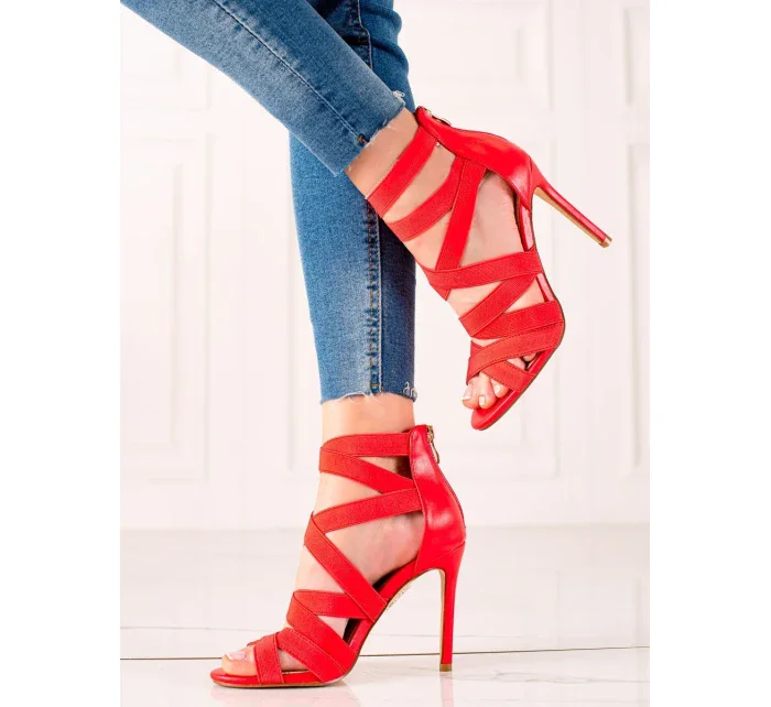 Klasické dámské červené sandály na jehlovém podpatku Klasické dámské červené sandály na jehlovém podpatku
