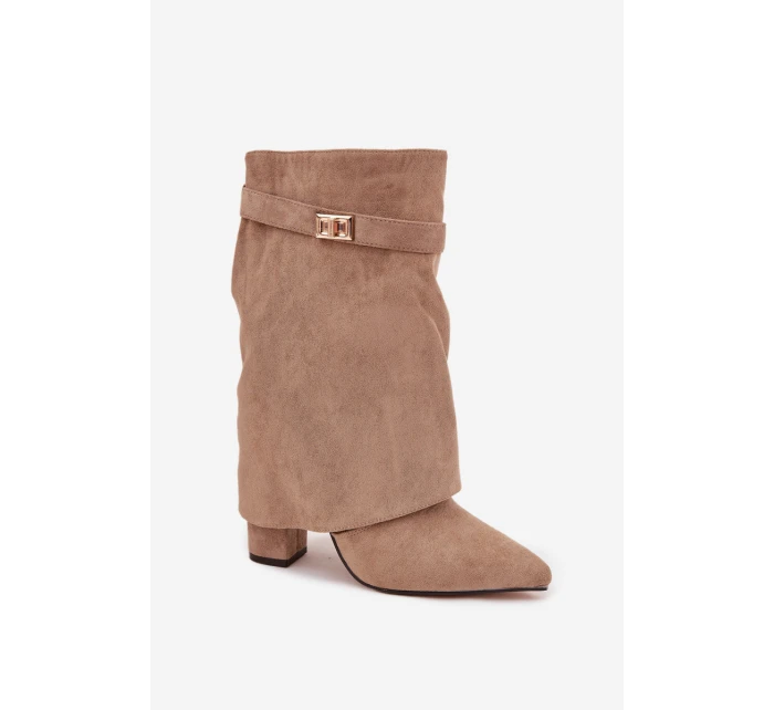 Zateplené dámské kotníkové boty na podpatku s ozdobným páskem khaki model 21715357 - Boto