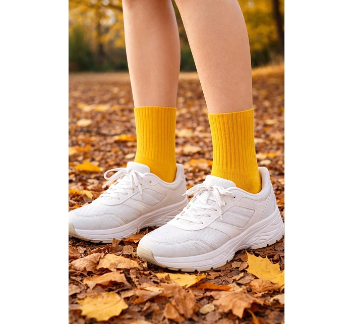 Netlačící dámské žebrované ponožky W.997