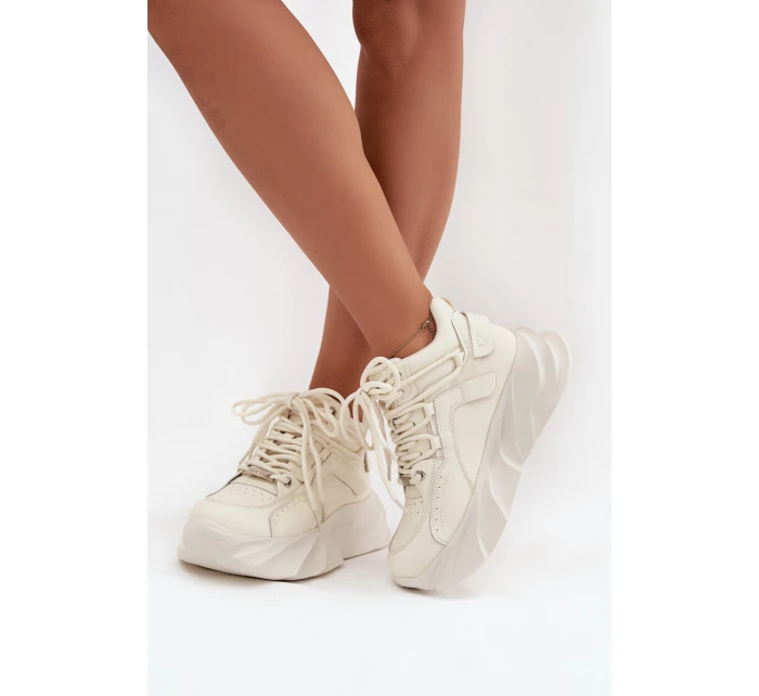 Dámské tenisky z přírodní kůže GOE – ztlumená bílá Dámské tenisky z přírodní kůže GOE – ztlumená bílá