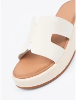 Praktické dámské Jasnobeżowy  nazouváky platforma