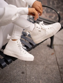 Zateplené Dámské Tenisky Se Švy Bílé Big Star OO274A479