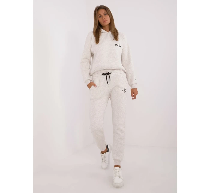 Sada EM KMPL 661B.14X světle béžová Sada EM KMPL 661B.14X světle béžová