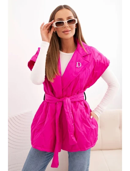Dámská prošívaná vesta s páskem a širokým límcem růžová