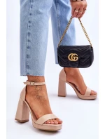 Módní semišové sandály na podpatku Béžové model 21619022 - Boto Módní semišové sandály na podpatku Béžové model 21619022 - Boto