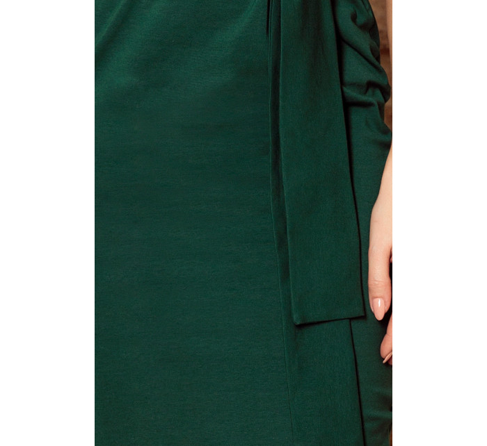 Dámské šaty v lahvově zelené barvě, v délce midi, s krátkými rukávy model 7271184