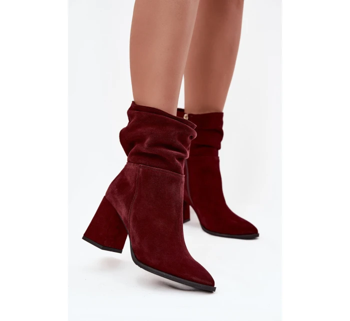 Kotníkové boty z přírodního semiše s na podpatku s mašlí bordó model 21718464 - Zazoo Kotníkové boty z přírodního semiše s na podpatku s mašlí bordó model 21718464 - Zazoo