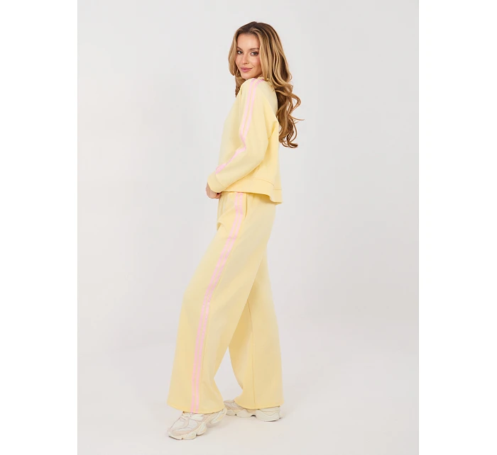 IT DR tepláky 21772.91 světle žluté IT DR tepláky 21772.91 světle žluté