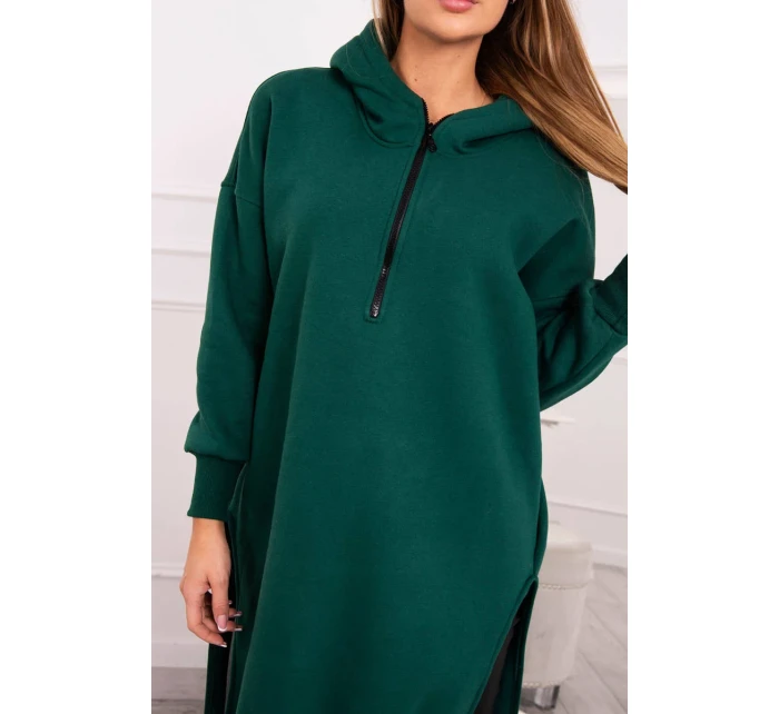 Zateplená mikina s bočními rozparky tmavě zelená Zateplená mikina s bočními rozparky tmavě zelená