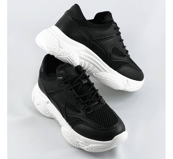 Černé dámské sportovní boty (170)