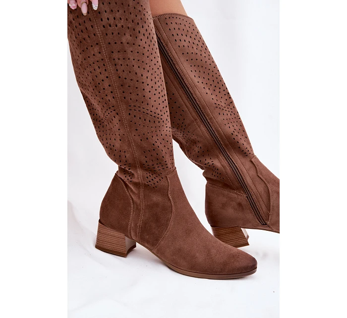 Dámské perforované kozačky na nízkém podpatku Vinceza 58637 světle hnědé