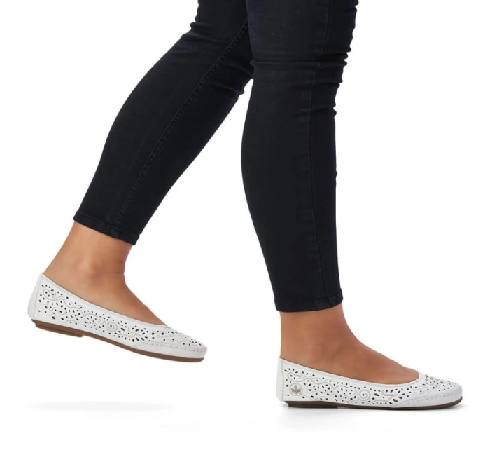 Kožená pohodlná polobotka W model 22033618 bílá - Rieker Kožená pohodlná polobotka W model 22033618 bílá - Rieker