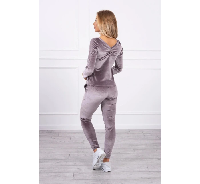 Velurová souprava s řasením na zadní straně šedá