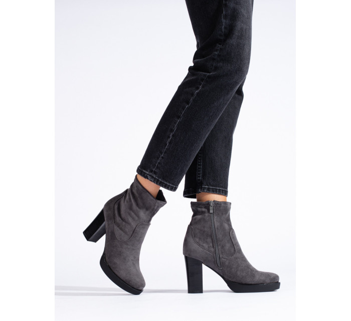 Originální šedo-stříbrné  kotníčkové boty dámské na širokém podpatku