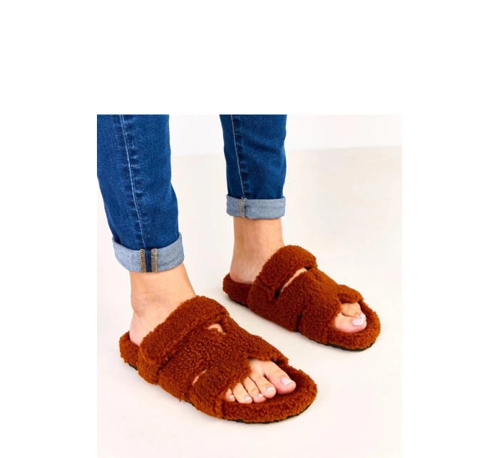 Pantofle model 223135 Solea