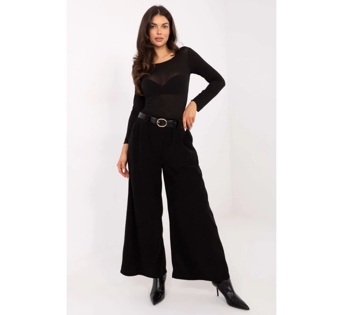 Dámské kalhoty model 220875 Rue Paris Dámské kalhoty model 220875 Rue Paris