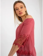 Dámská halenka LK BZ model 18309922 tmavě růžová - FPrice Dámská halenka LK BZ model 18309922 tmavě růžová - FPrice