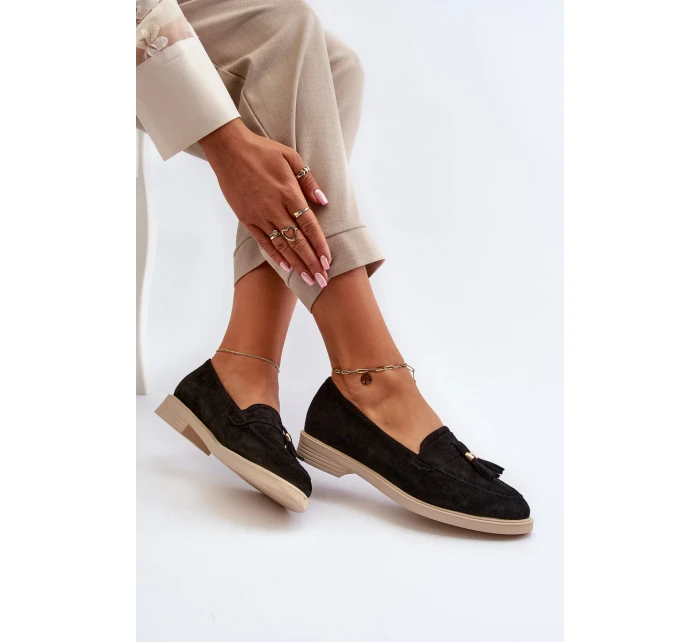 Černé Dámské Semišové Mokasíny Na Ploché Podrážce model 21652477 - Zazoo Černé Dámské Semišové Mokasíny Na Ploché Podrážce model 21652477 - Zazoo