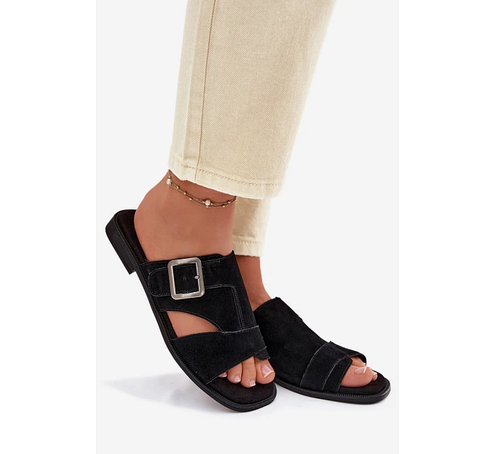 Semišové dámské nazouváky na nízkém podpatku s přezkou Big Star TT274477 Černé Semišové dámské nazouváky na nízkém podpatku s přezkou Big Star TT274477 Černé