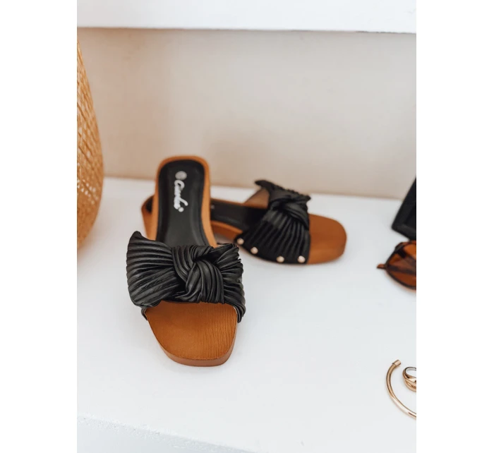 Dámské žabky CHICWOOD black FashionStreet ZY0990