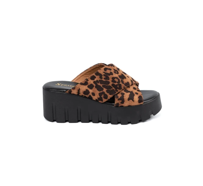 Zajímavé dámské se zvířecím motivem  nazouváky na klínku