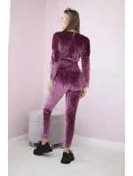 Velurová souprava s nápisem Queen tmavě růžová Velurová souprava s nápisem Queen tmavě růžová