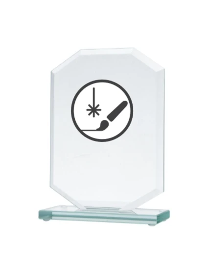 Gravírovaná skleněná trofej + malířská výplň Gravírovaná skleněná trofej + malířská výplň