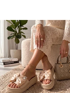 Klapky na platformě model 227262 Solea