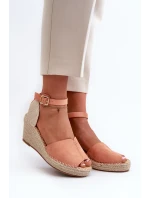 Pohodlné dámské sandály na klínu Světle růžová model 21585415 - EVENTO Pohodlné dámské sandály na klínu Světle růžová model 21585415 - EVENTO