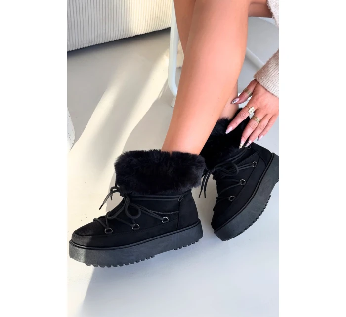 Sněhule s kožíškem a šněrováním Černé model 21821761 - Boto Sněhule s kožíškem a šněrováním Černé model 21821761 - Boto