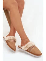 Dámské pantofle s kožíškem a výšivkou – camel Devianne Dámské pantofle s kožíškem a výšivkou – camel Devianne