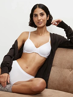 Triumph - Soft Sensation: polstrovaná podprsenka s kosticemi pro maximální podporu Triumph