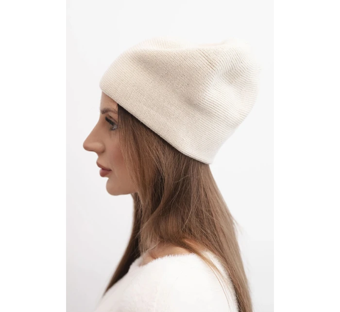 Dámská klasická hladká vlněná čepice beanie K420 béžová