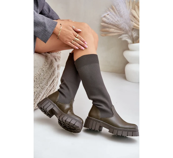 Kozačky s elastickým svrškem na plochém podpatku tmavě zelené Mesidra