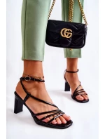 Klasické lakované sandály na podpatku černé Milani Klasické lakované sandály na podpatku černé Milani