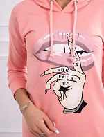 Šaty s delšími zády a barevným meruňkovým potiskem