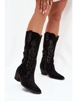 Semišové dámské kovbojky na podpatku Karira – černé Semišové dámské kovbojky na podpatku Karira – černé